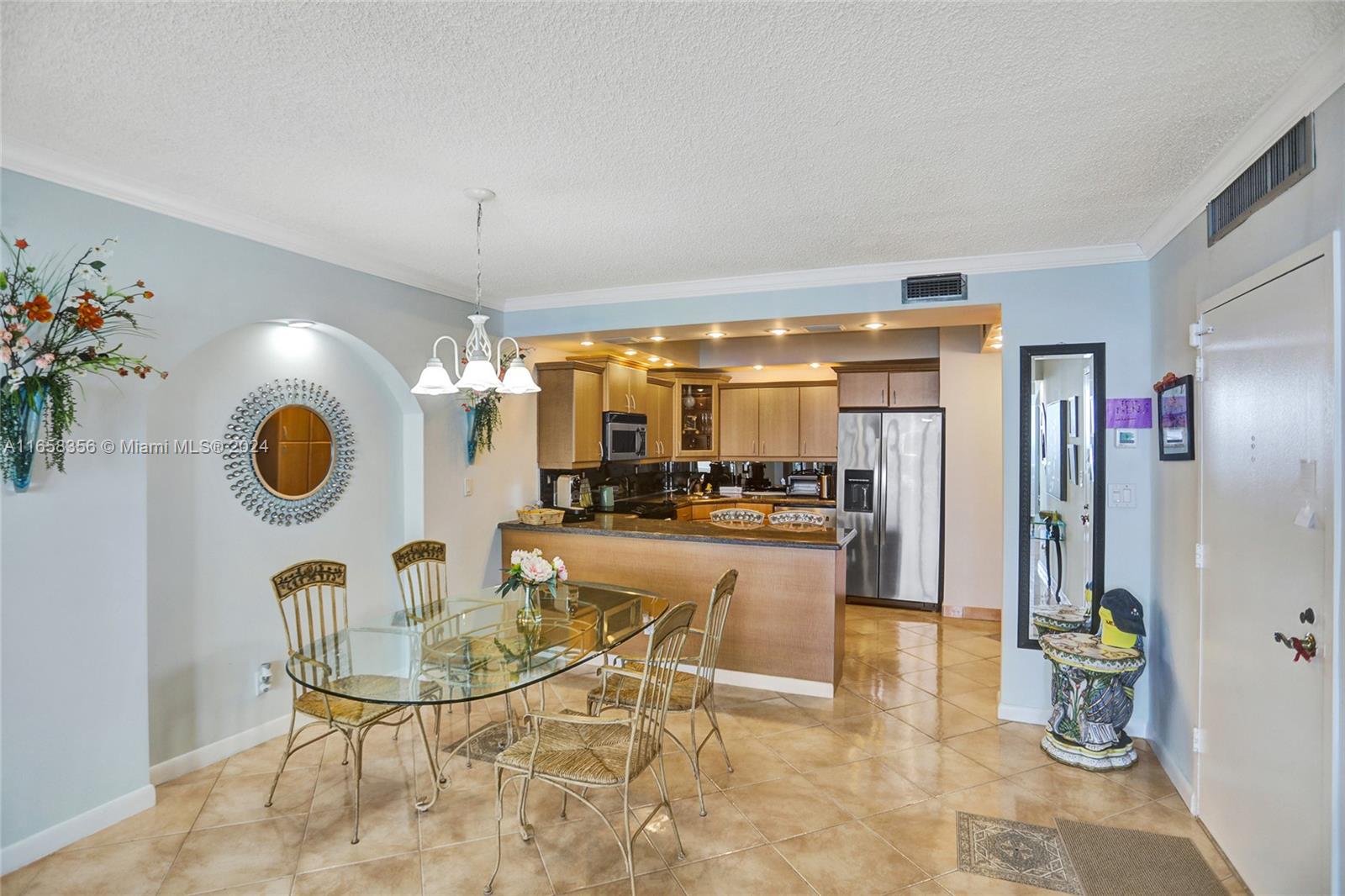 SEA AIR TOWERS CONDO - Residential