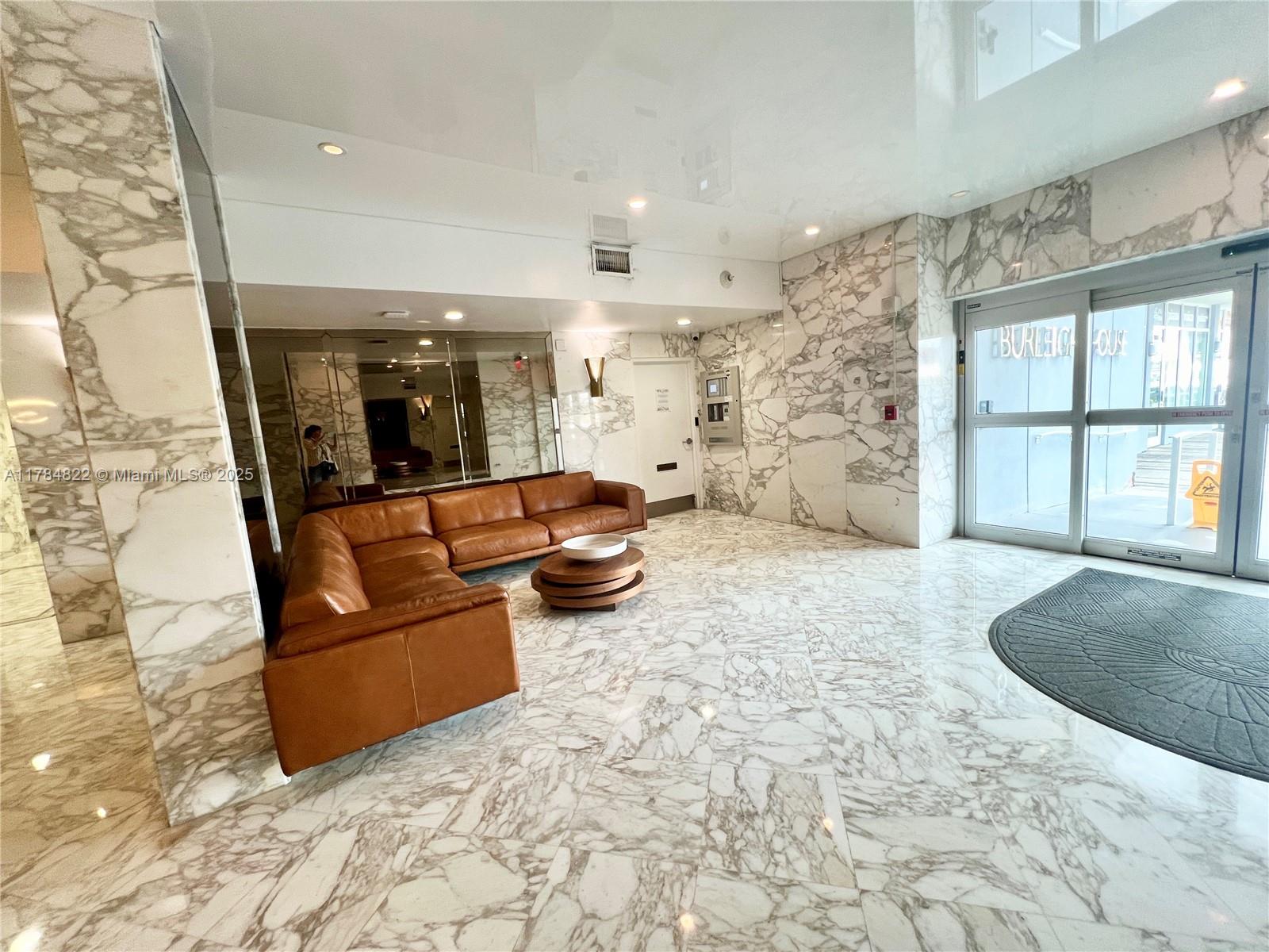 BURLEIGH HOUSE CONDO - Residential