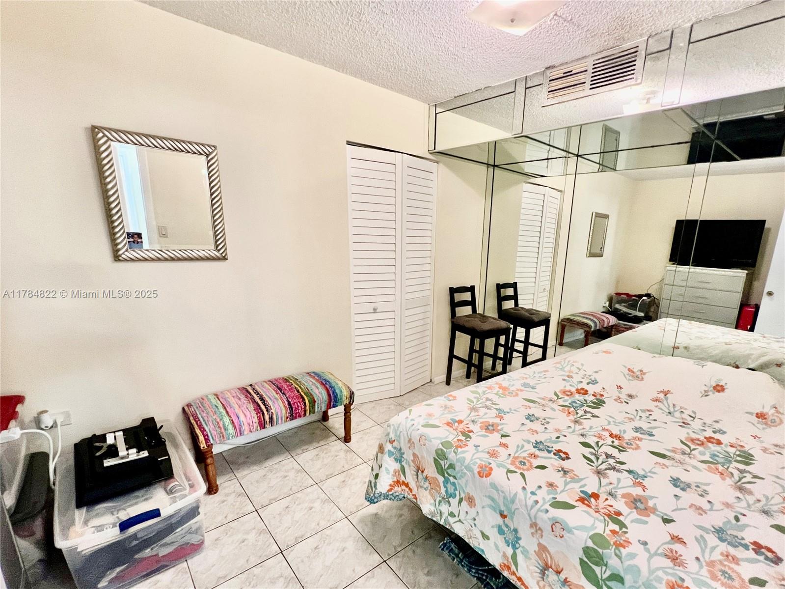 BURLEIGH HOUSE CONDO - Residential