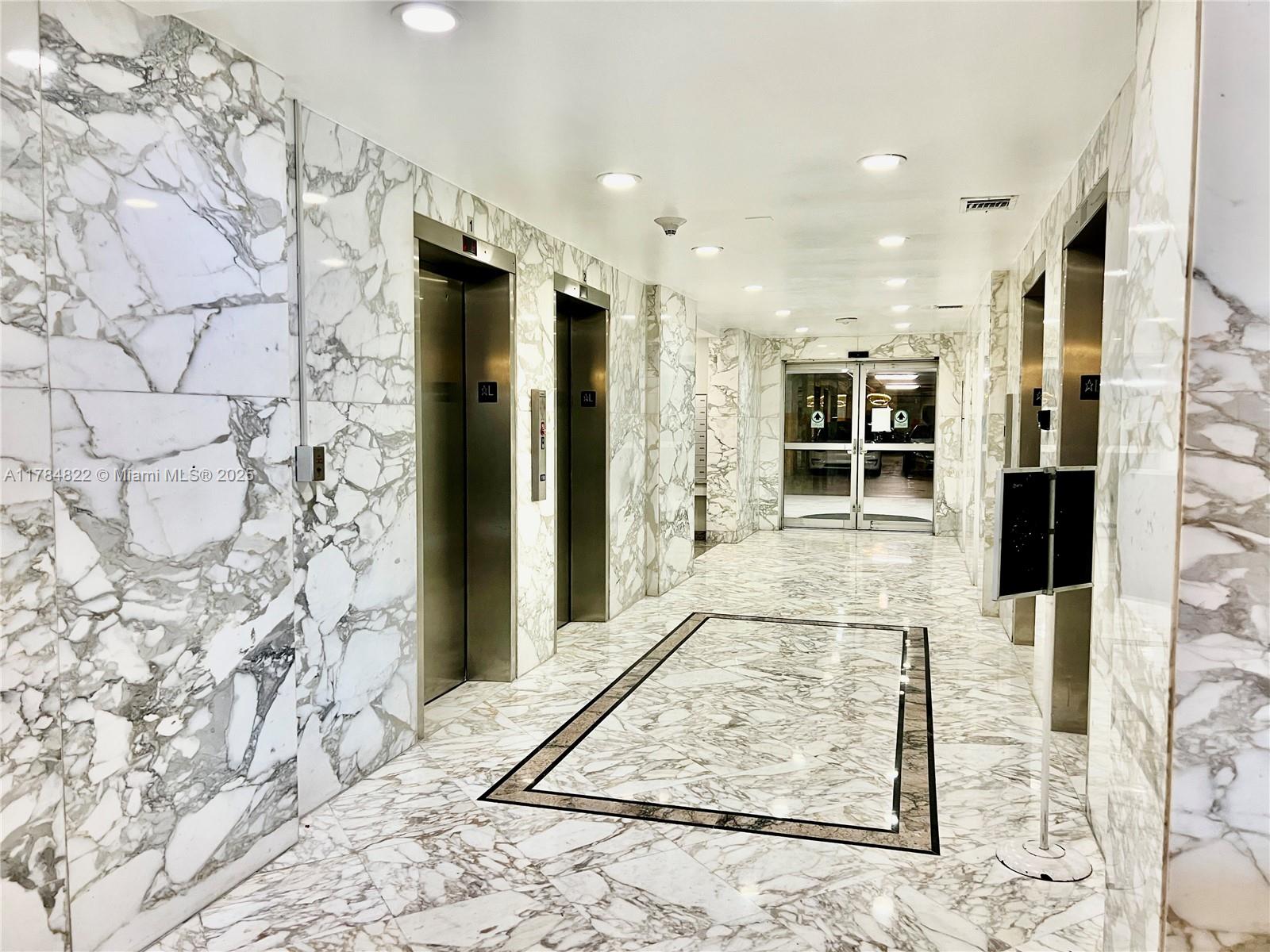 BURLEIGH HOUSE CONDO - Residential