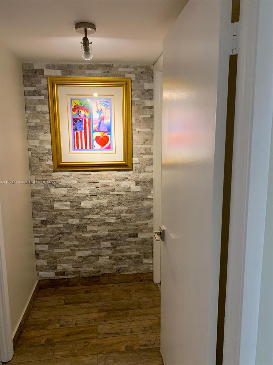 LAS VISTAS AT DORAL CONDO - Residential Lease