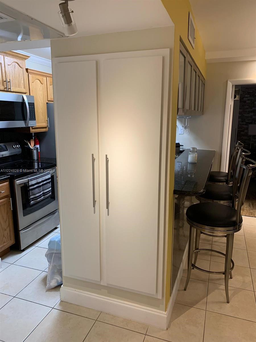 LAS VISTAS AT DORAL CONDO - Residential Lease