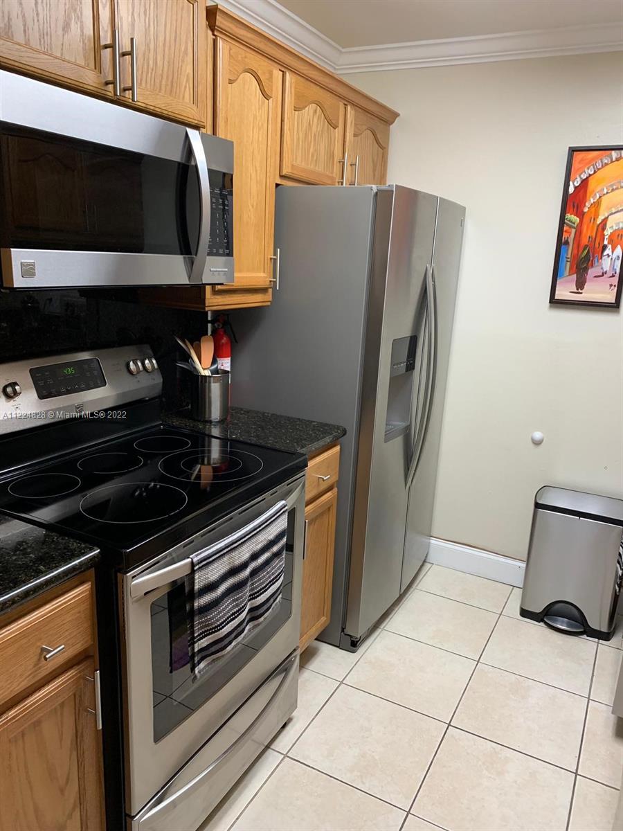 LAS VISTAS AT DORAL CONDO - Residential Lease