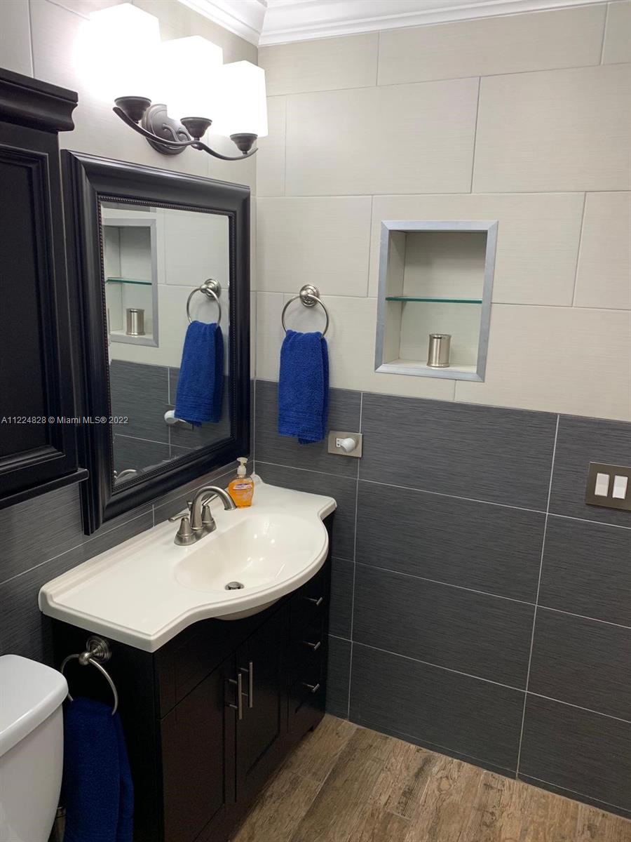 LAS VISTAS AT DORAL CONDO - Residential Lease