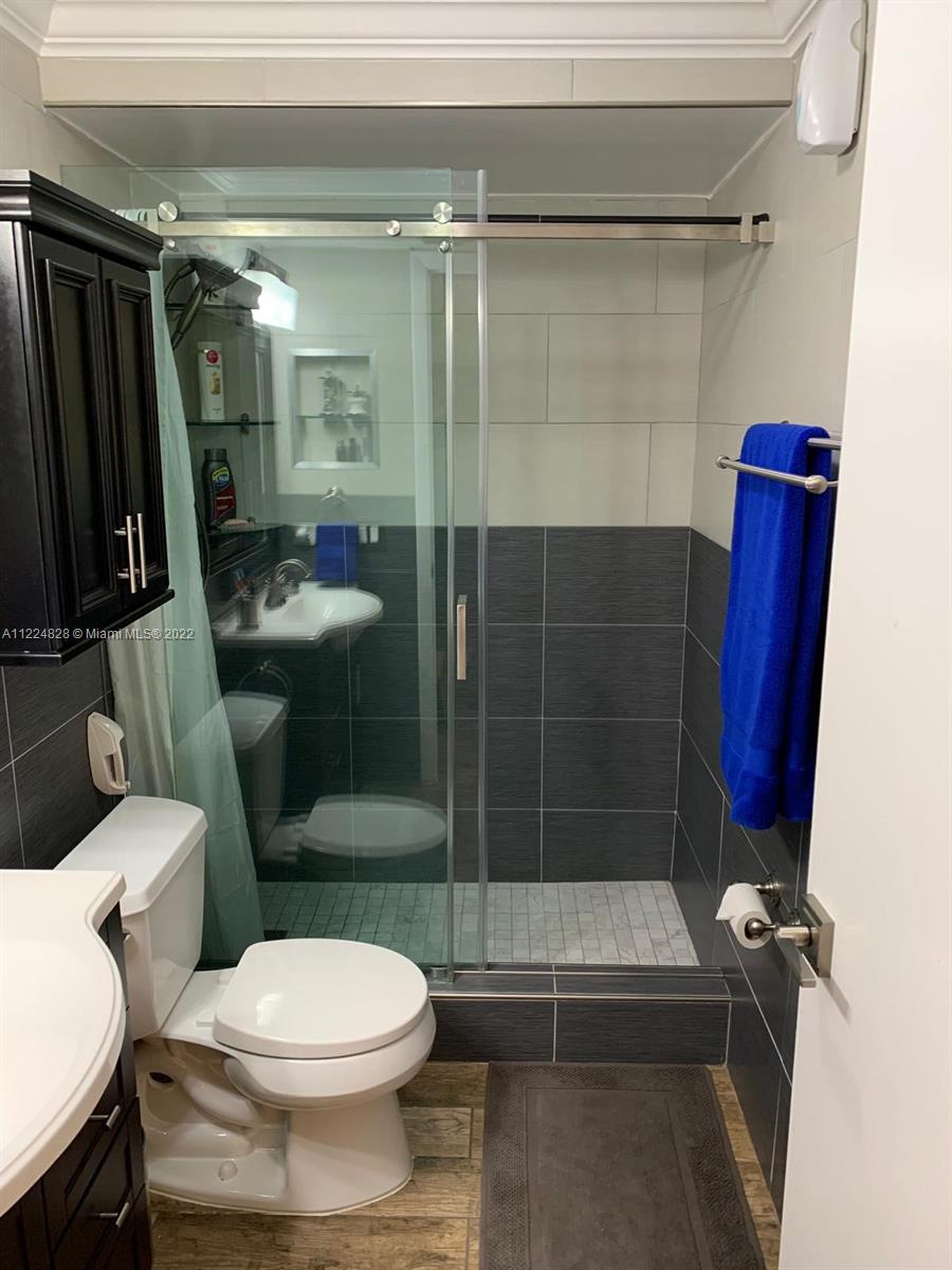 LAS VISTAS AT DORAL CONDO - Residential Lease