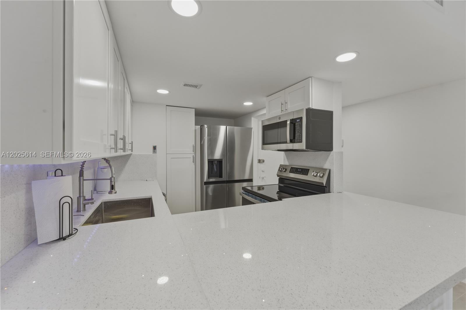 CRISTAL SHORES CONDO - Residential Lease