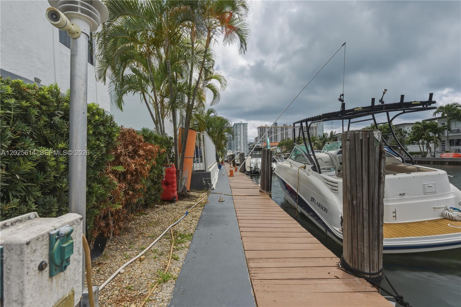 CRISTAL SHORES CONDO - Residential Lease
