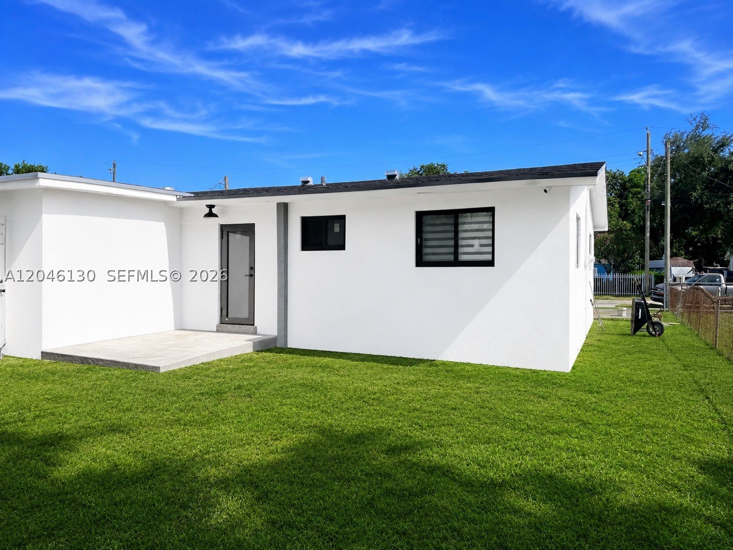 AIRLINE ESTATES UNIT 1 - Residential Lease