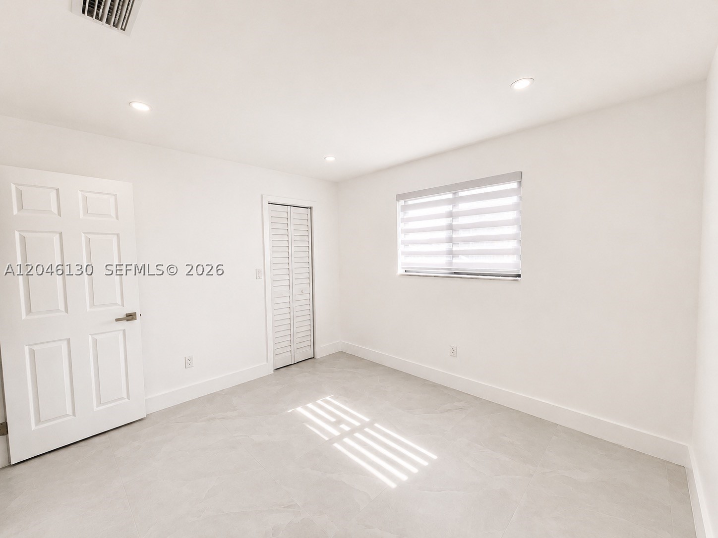 AIRLINE ESTATES UNIT 1 - Residential Lease