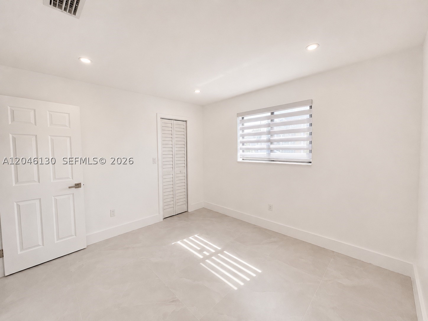 AIRLINE ESTATES UNIT 1 - Residential Lease