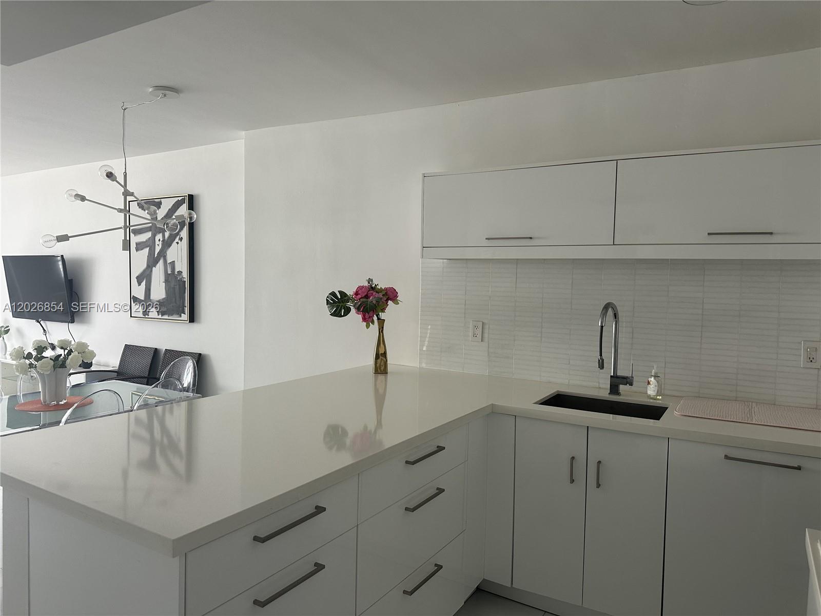 THE DECOPLAGE CONDO - Residential Lease