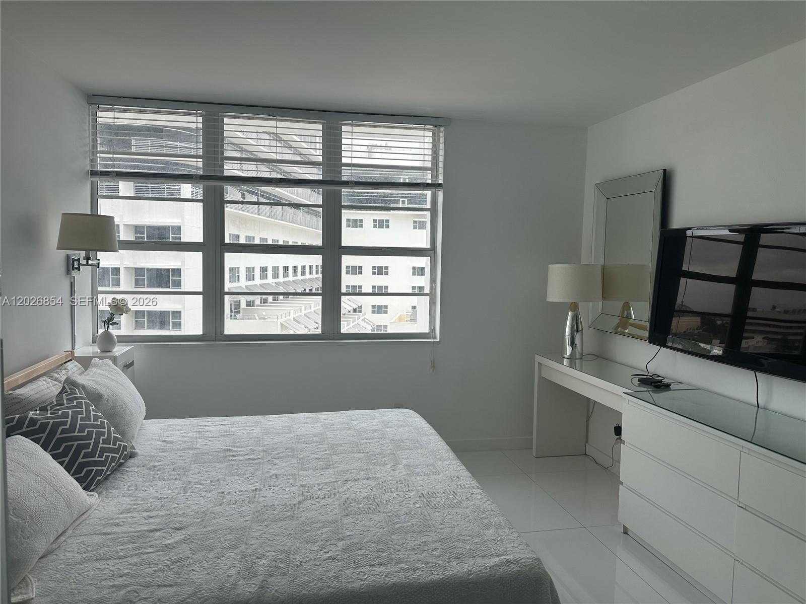 THE DECOPLAGE CONDO - Residential Lease