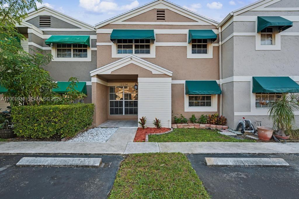 FLAMINGO GARDENS PHASE FO - Residential