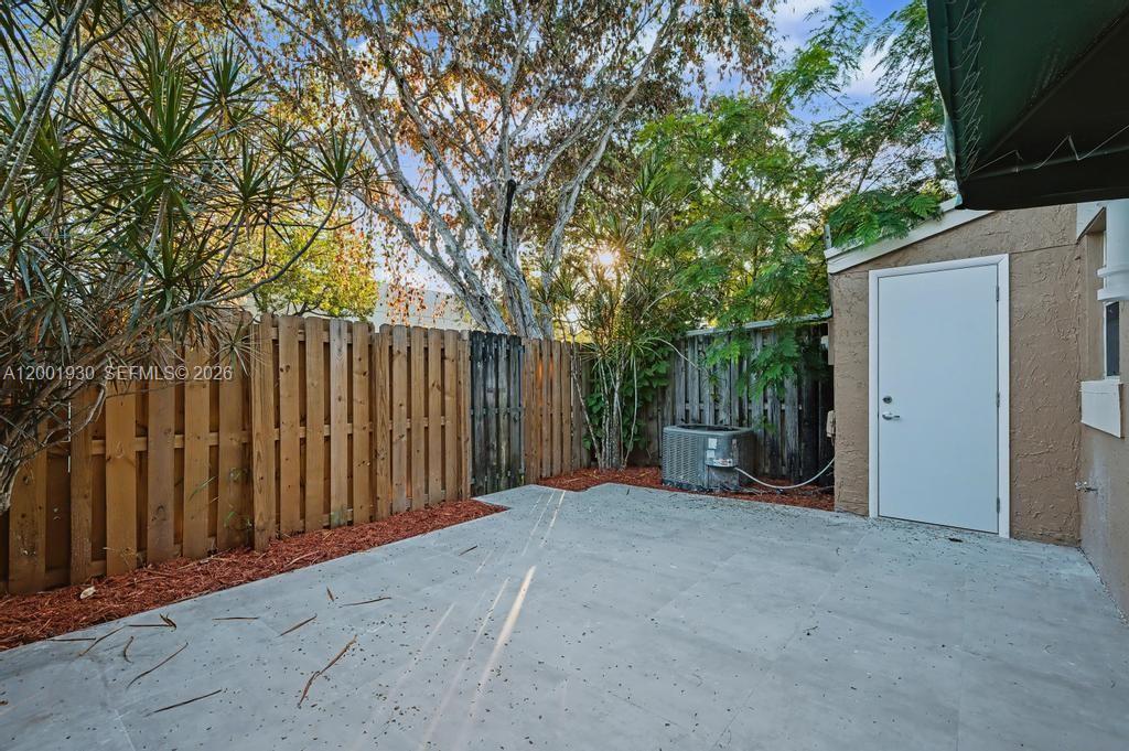FLAMINGO GARDENS PHASE FO - Residential