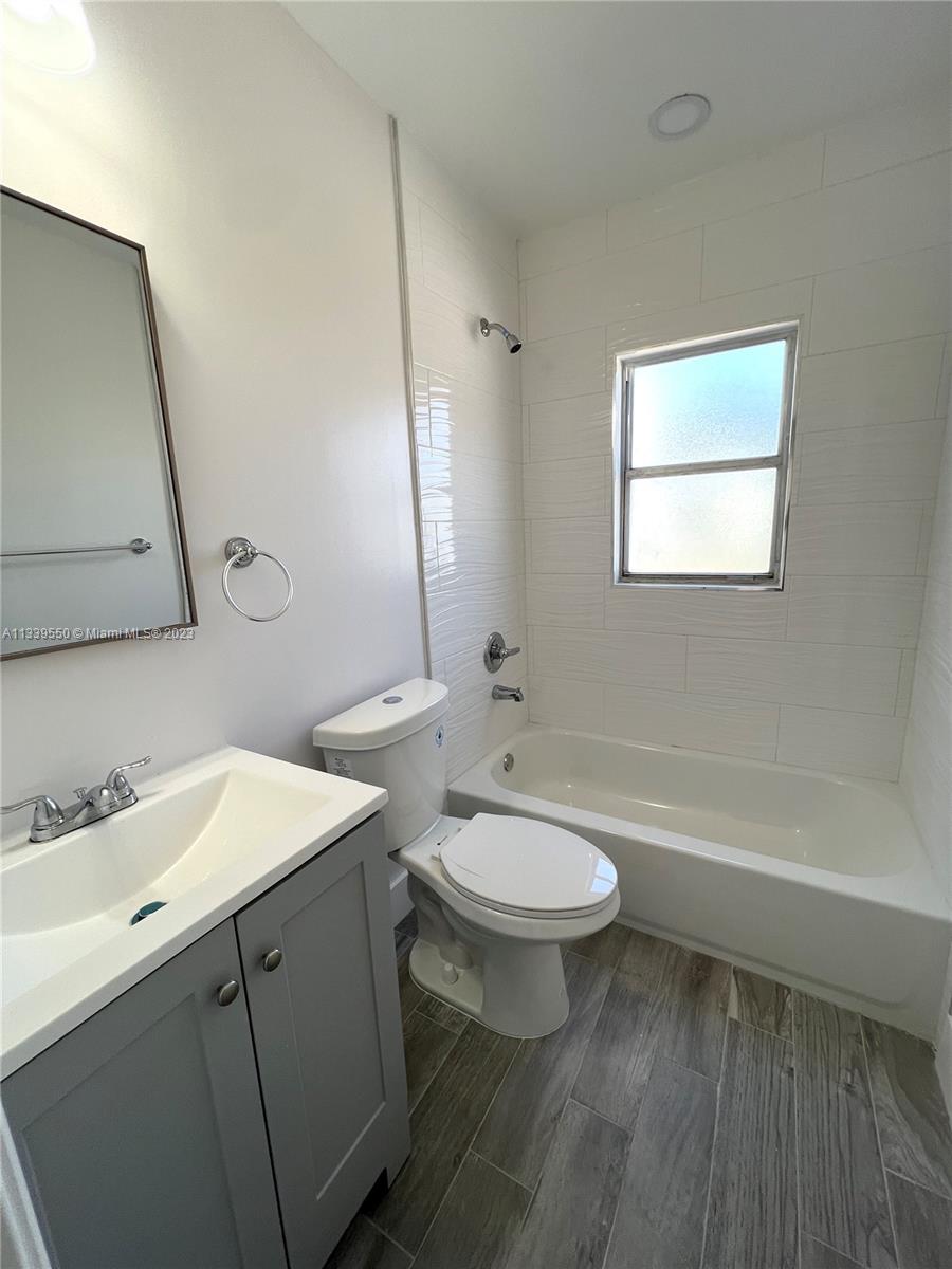 W LITTLE RIVER REV - Residential