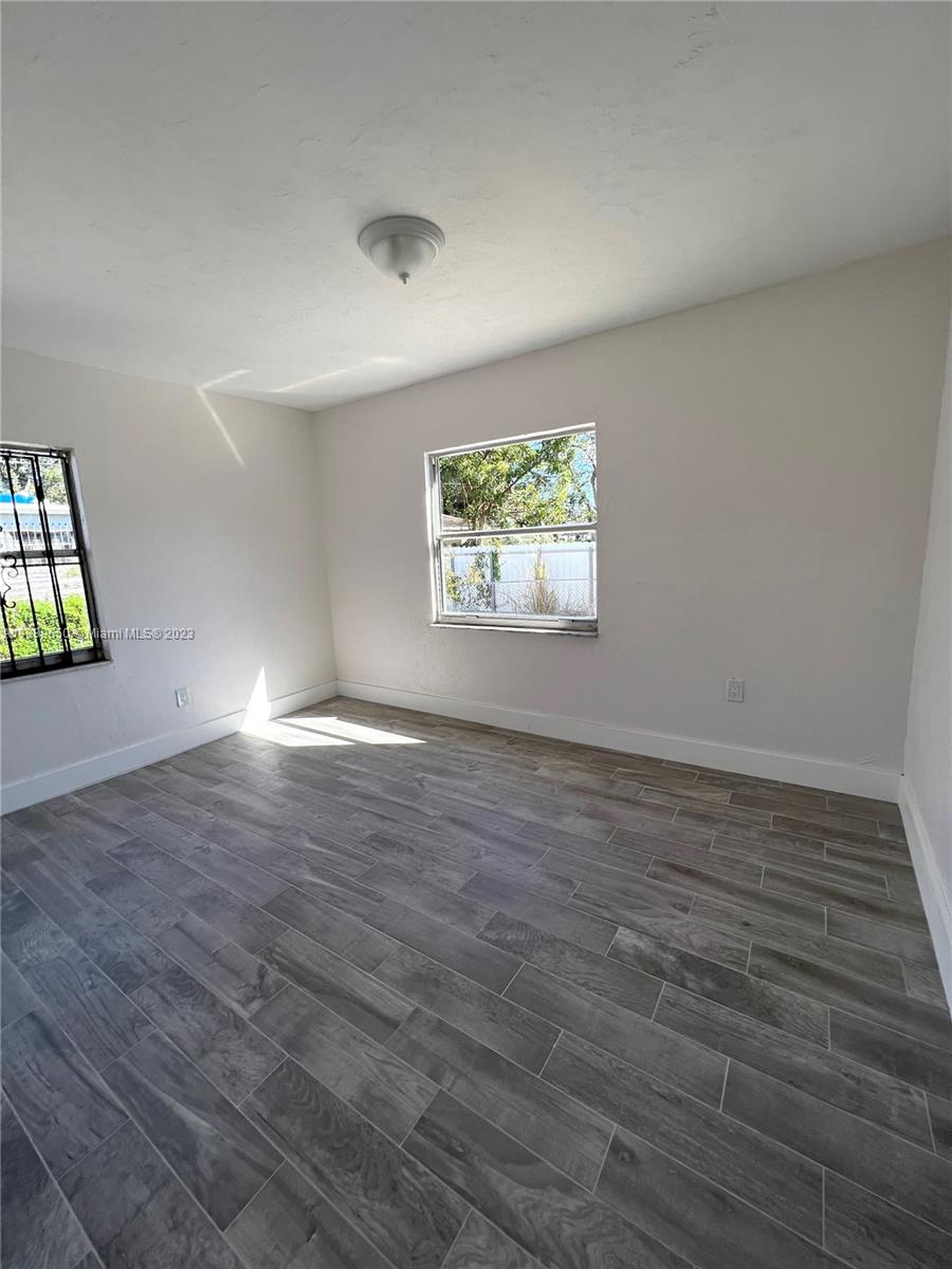 W LITTLE RIVER REV - Residential