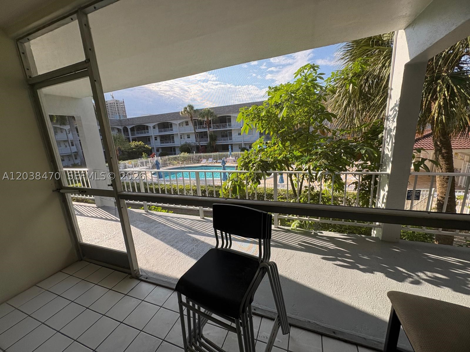 CASA PARADISO NORTH CO-OP - Residential Lease