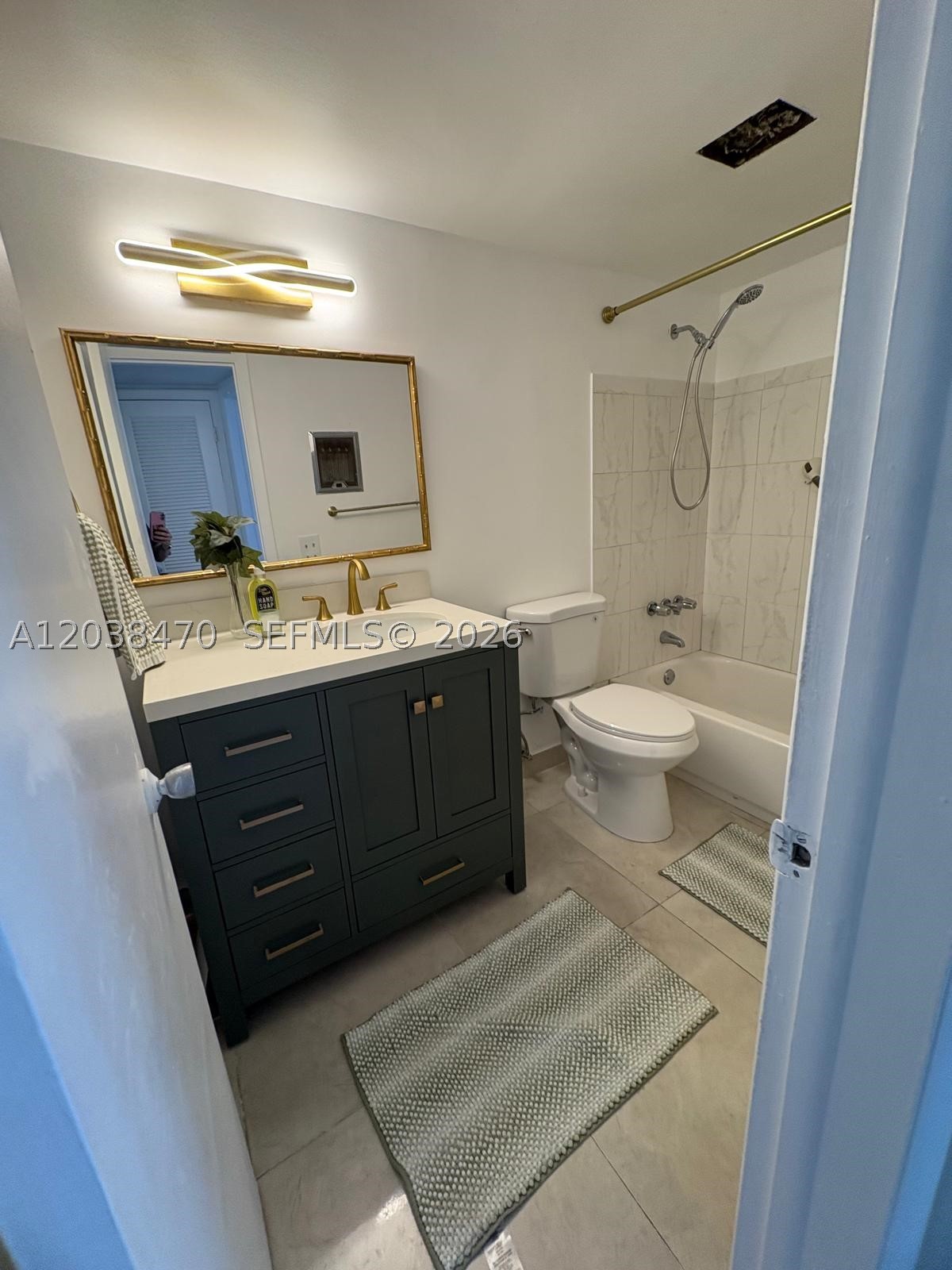 CASA PARADISO NORTH CO-OP - Residential Lease