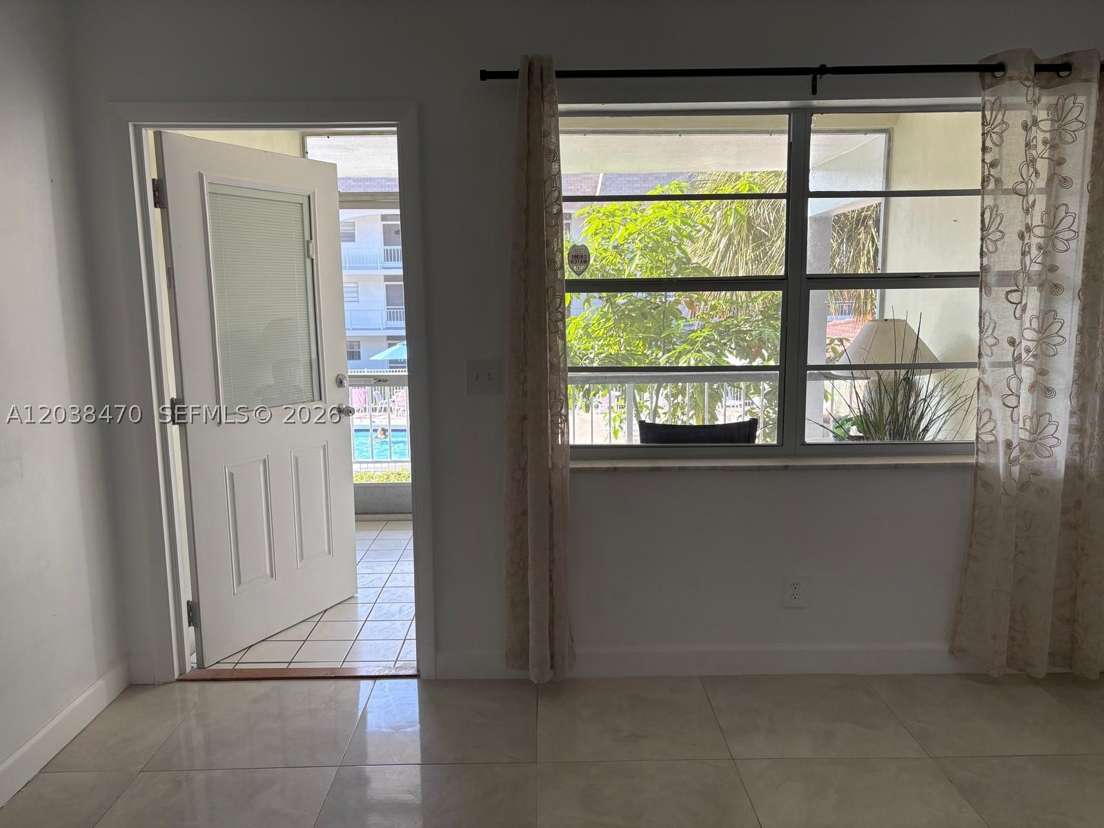 CASA PARADISO NORTH CO-OP - Residential Lease