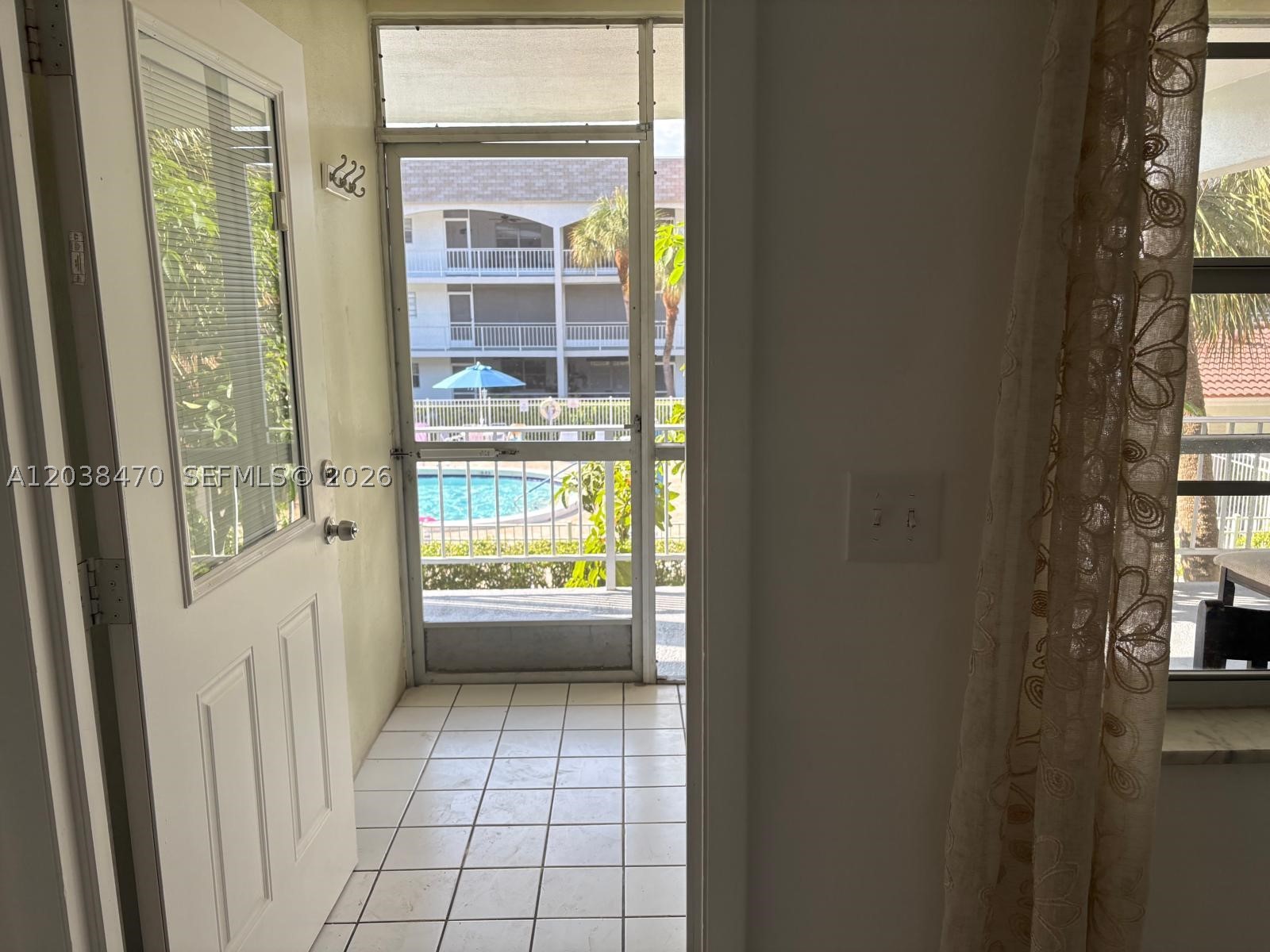 CASA PARADISO NORTH CO-OP - Residential Lease