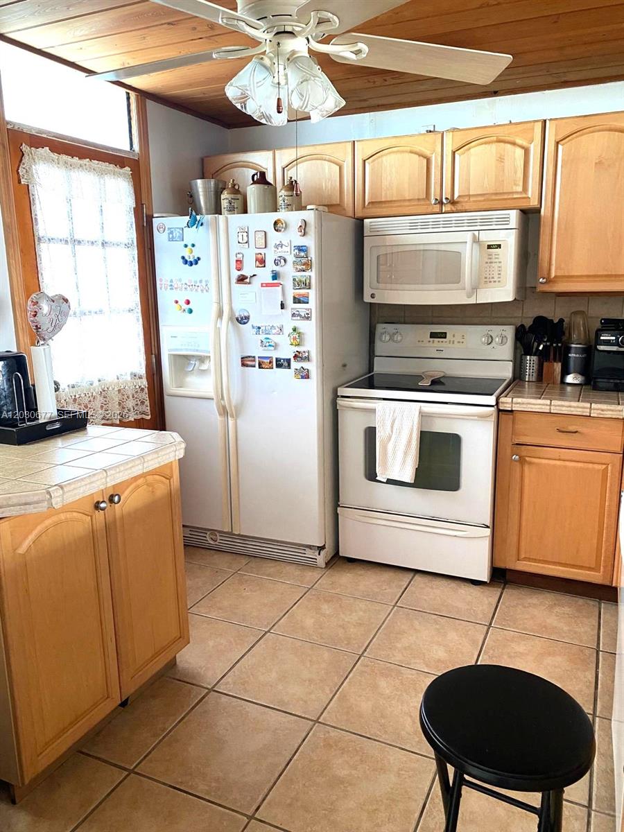 CORAL ISLE WEST CONDO - Residential