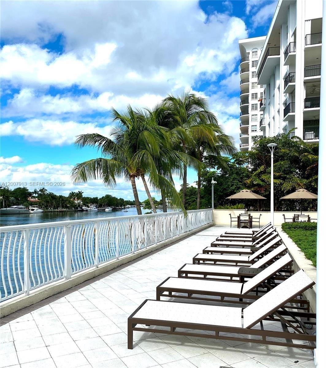 5600 CONDO - Residential