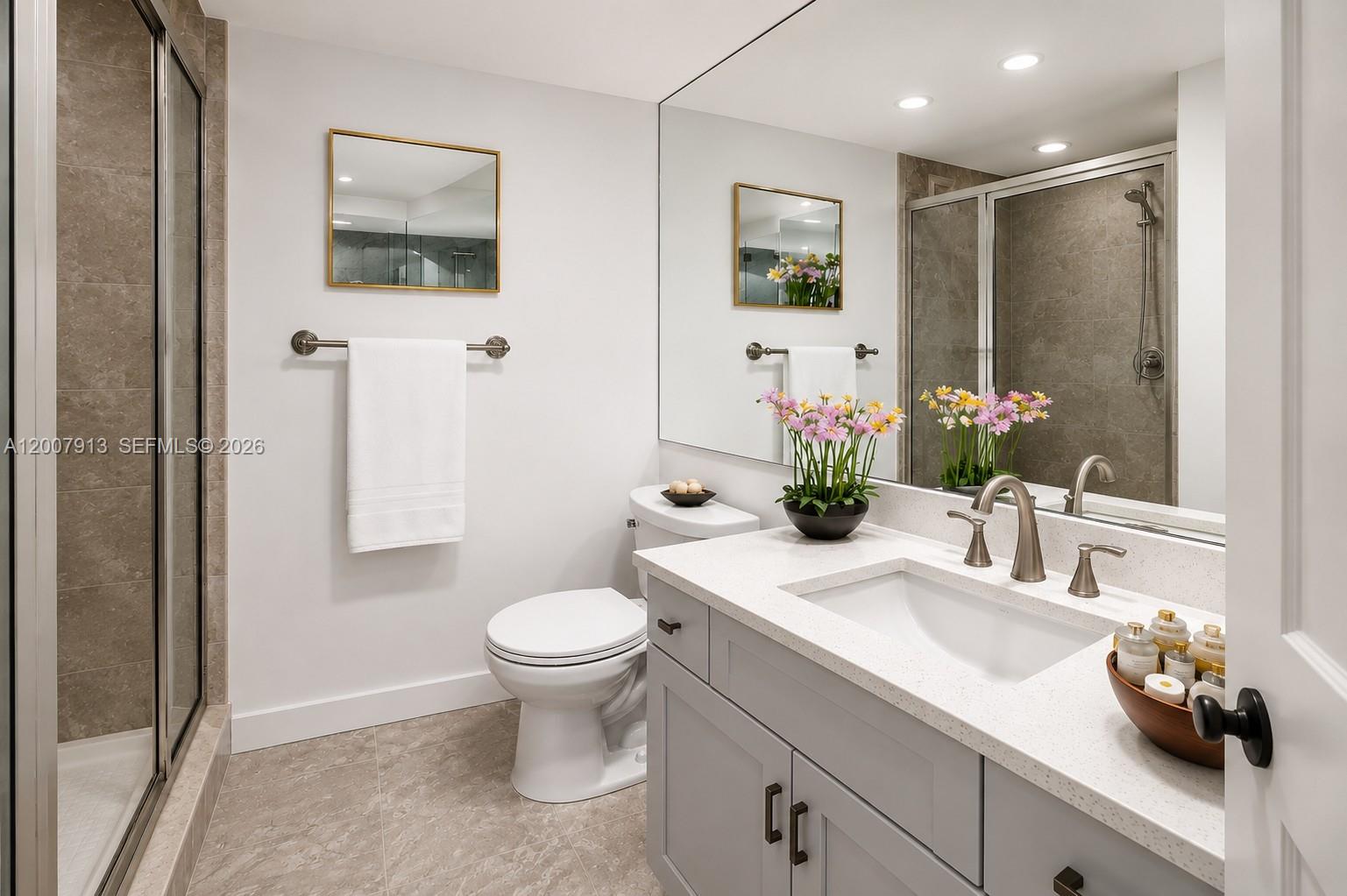 5600 CONDO - Residential