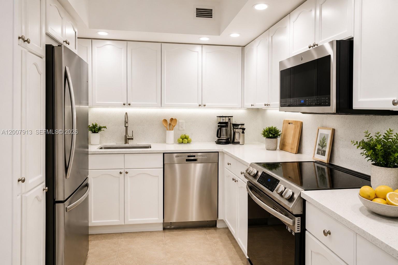 5600 CONDO - Residential