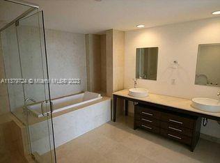ICON BRICKELL NO TWO - Residential