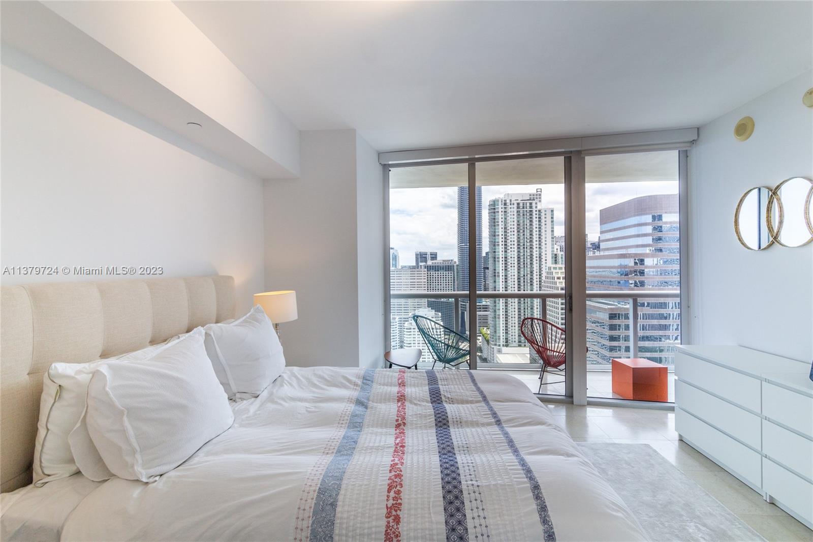 ICON BRICKELL NO TWO - Residential