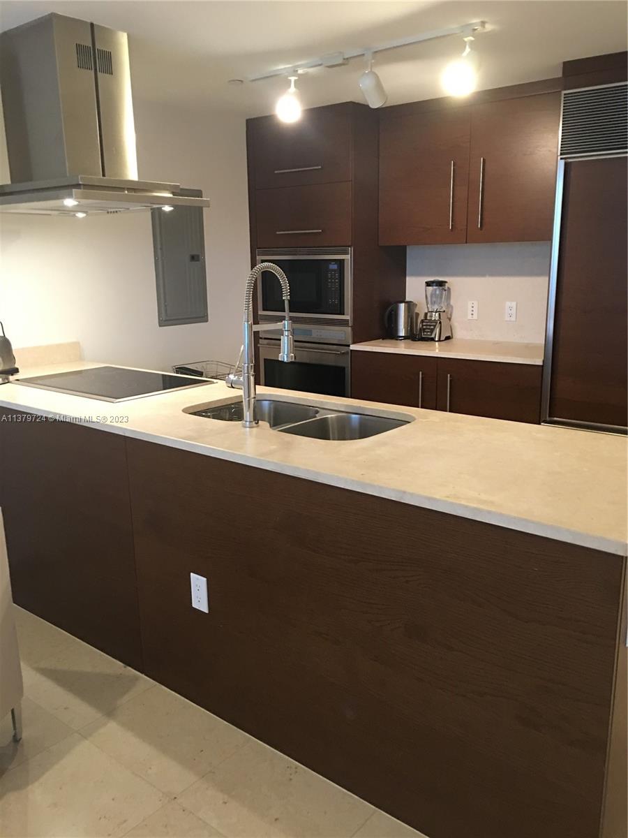 ICON BRICKELL NO TWO - Residential