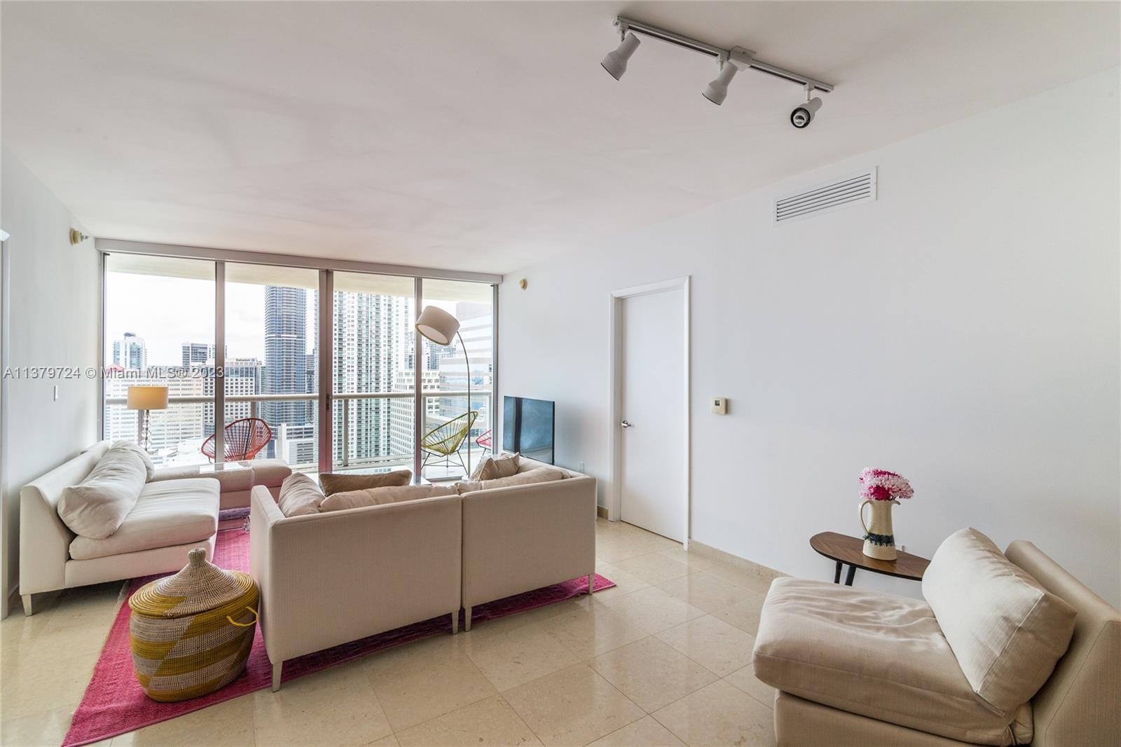 ICON BRICKELL NO TWO - Residential