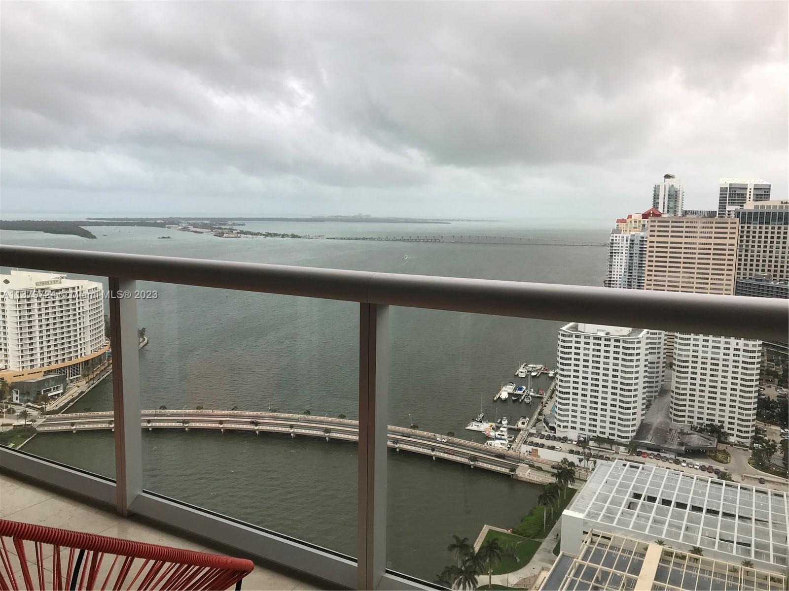ICON BRICKELL NO TWO - Residential