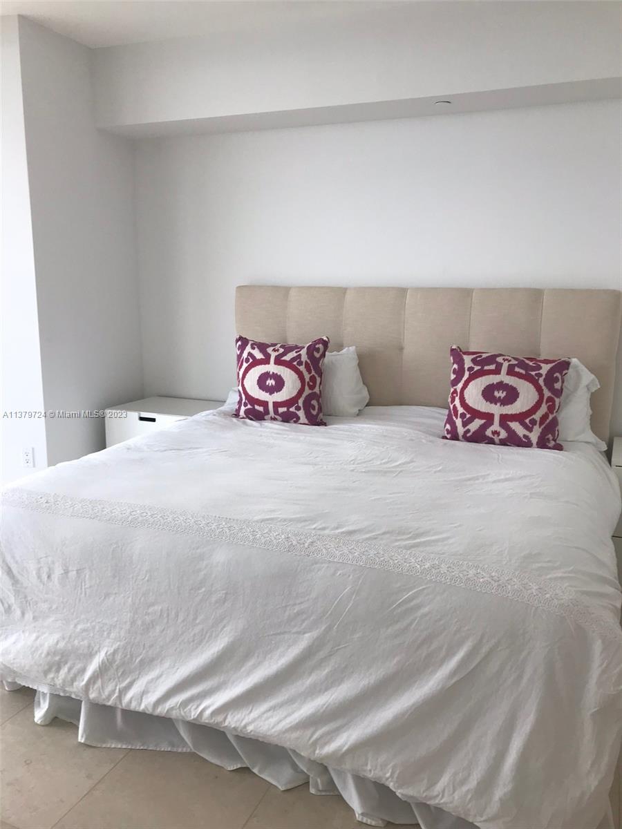 ICON BRICKELL NO TWO - Residential