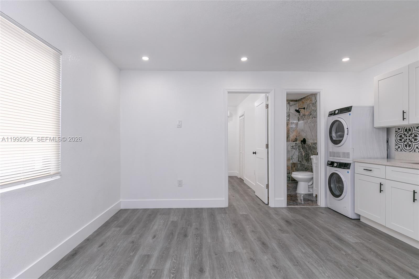 SUN LAND PARK - Residential Income