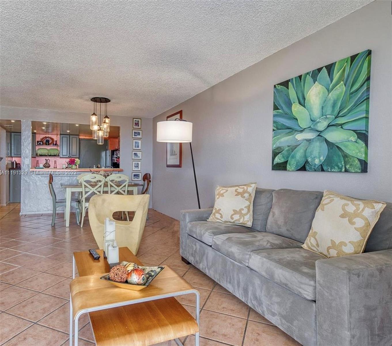 ADMIRAL TOWERS CONDO - Residential Lease