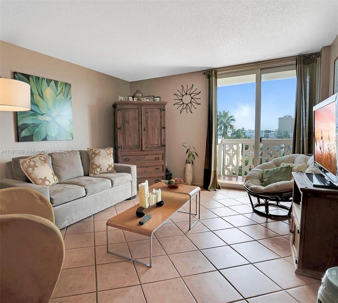 ADMIRAL TOWERS CONDO - Residential Lease