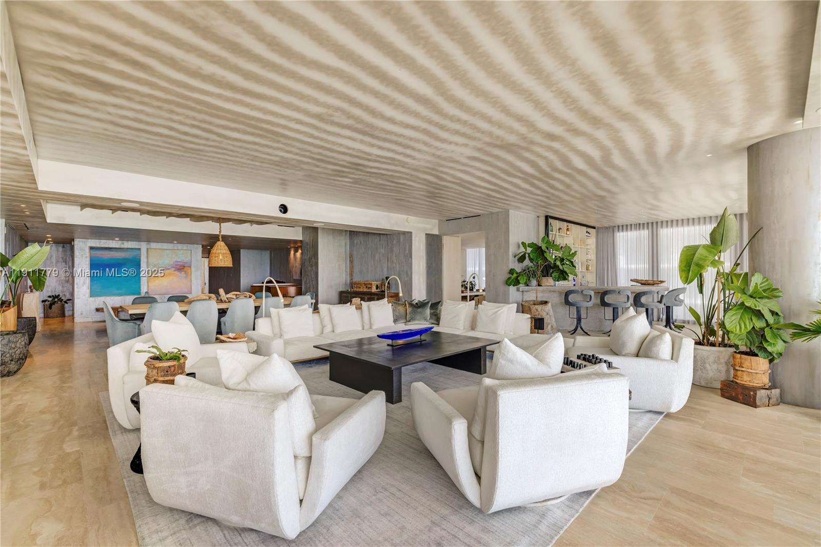 SURF CLUB CONDO - Residential