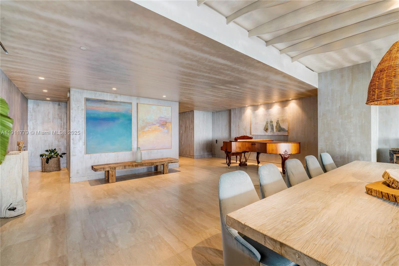 SURF CLUB CONDO - Residential