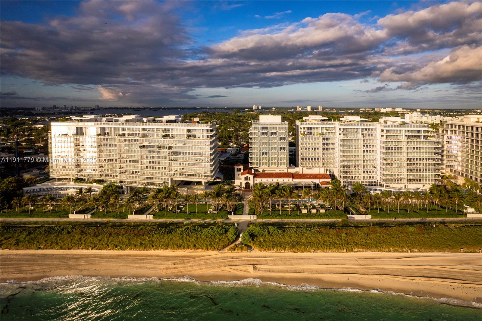 SURF CLUB CONDO - Residential
