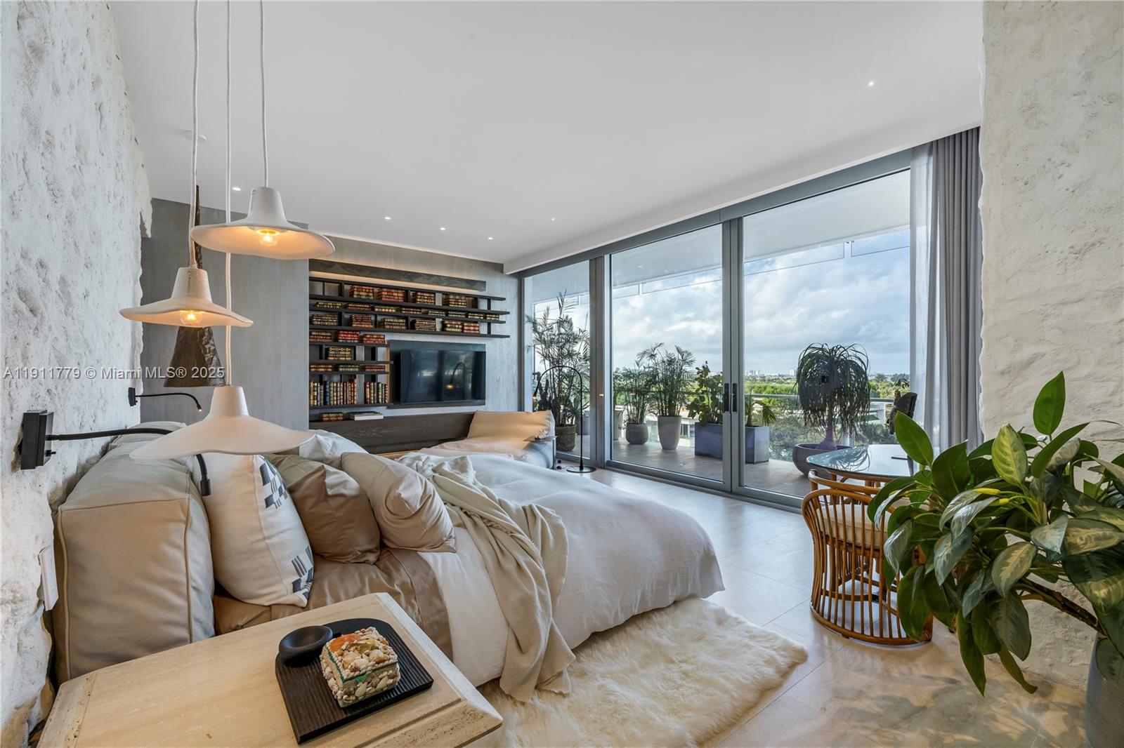SURF CLUB CONDO - Residential
