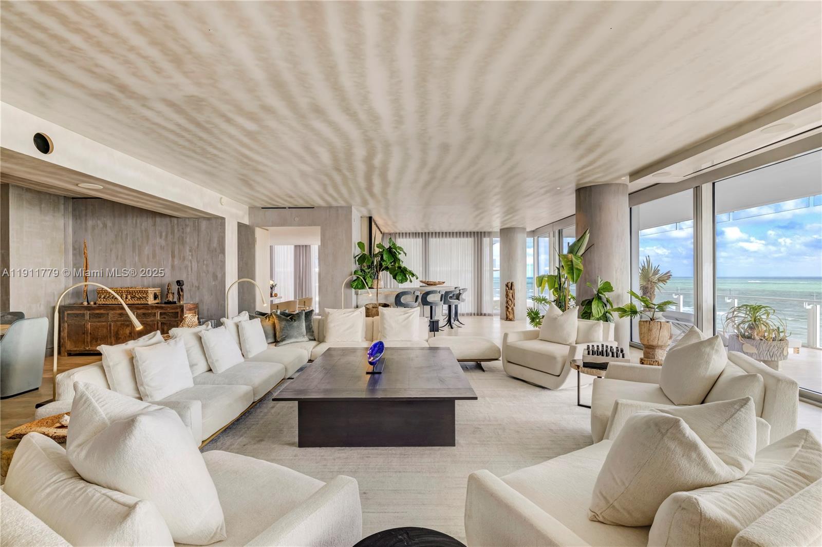 SURF CLUB CONDO - Residential