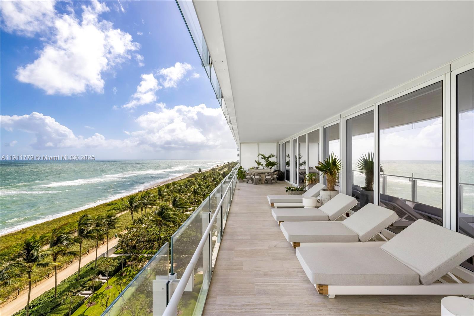 SURF CLUB CONDO - Residential