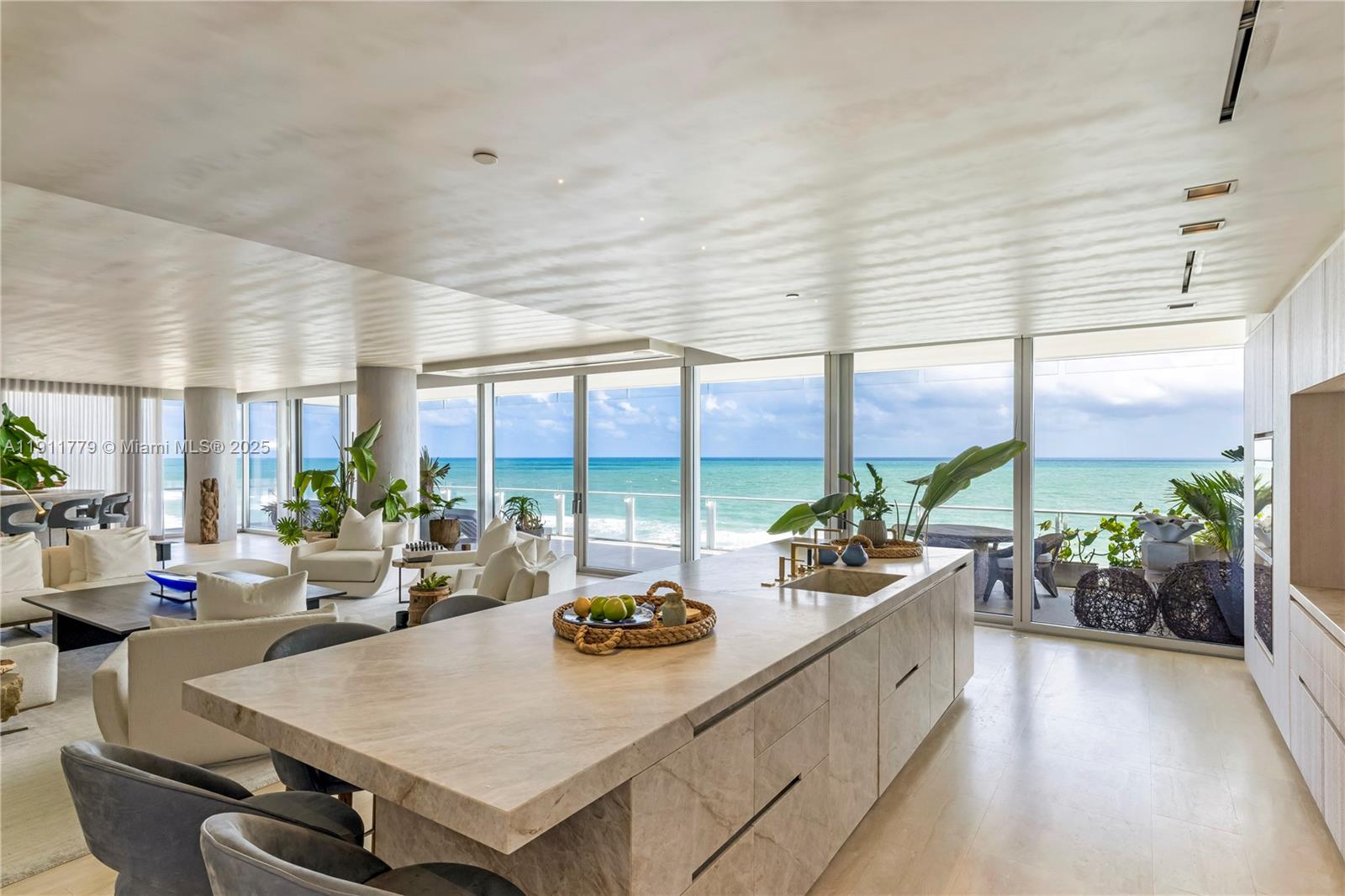 SURF CLUB CONDO - Residential