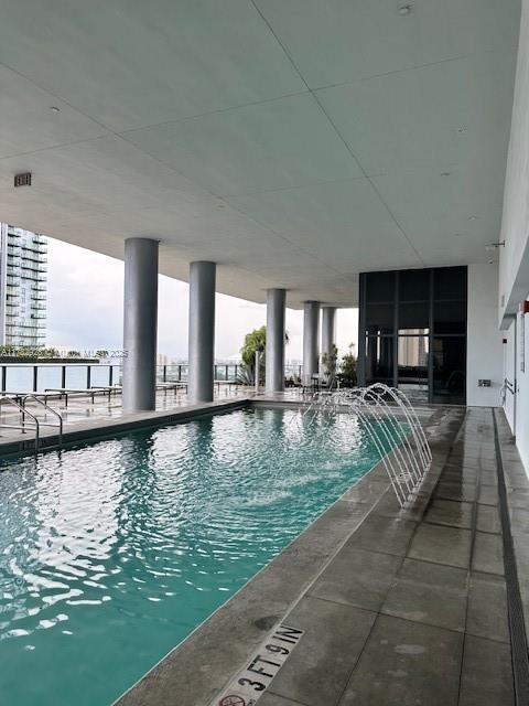 CANVAS CONDO - Residential