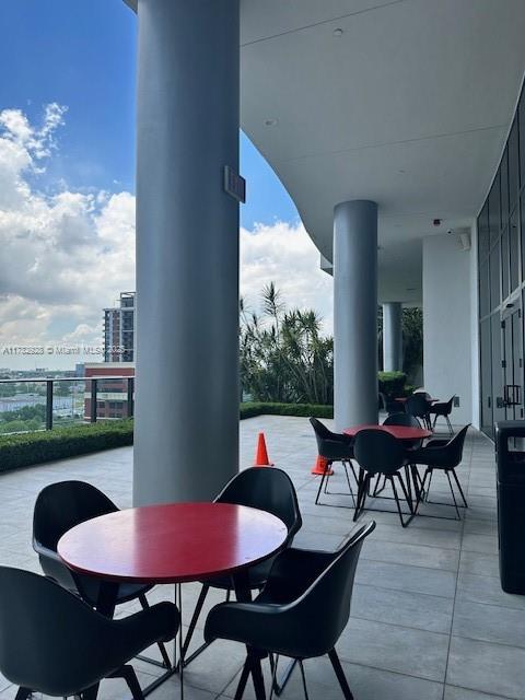 CANVAS CONDO - Residential