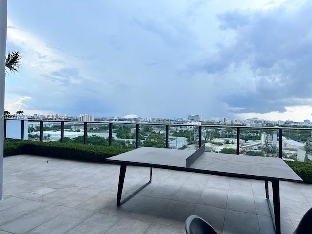 CANVAS CONDO - Residential