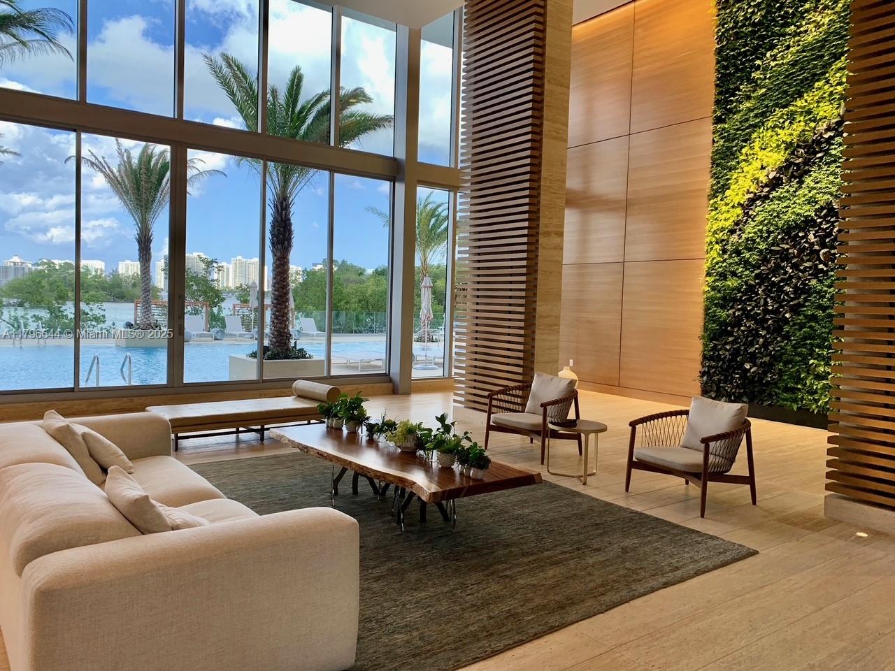 THE HARBOUR NORTH CONDO - Residential