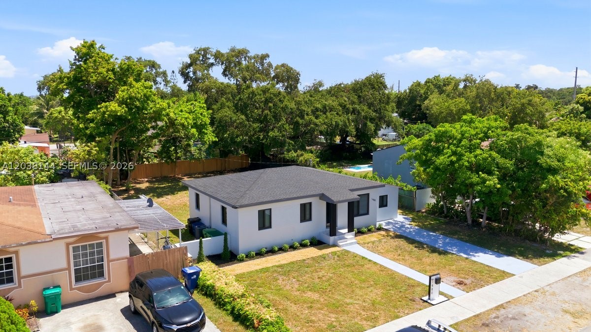 ARCH CREEKS ESTATES - Residential