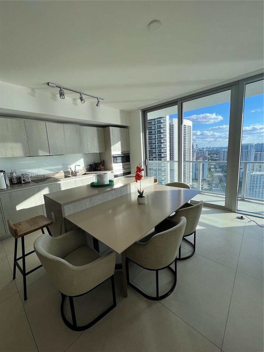 4111 SOUTH OCEAN DRIVE CO - Residential